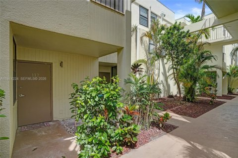 Townhouse in Aventura, Florida 3 bedrooms, 123.56 sq.m. № 2038397 - photo 24