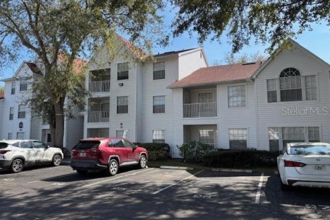 Condo in Orlando, Florida, 2 bedrooms  № 1536069 - photo 1