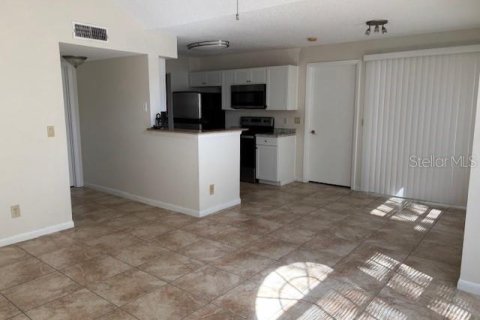 Condo in Orlando, Florida, 2 bedrooms  № 1536069 - photo 7