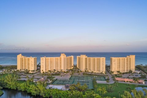 Condo in Jupiter, Florida, 2 bedrooms № 2054651 - photo 30