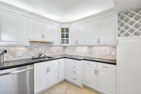 Condo in Jupiter, Florida, 2 bedrooms № 2054651 - photo 9