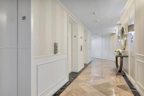 Condo in Aventura, Florida, 2 bedrooms  № 2089697 - photo 7