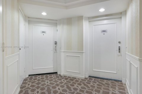 Condo in Aventura, Florida, 2 bedrooms  № 2089697 - photo 8