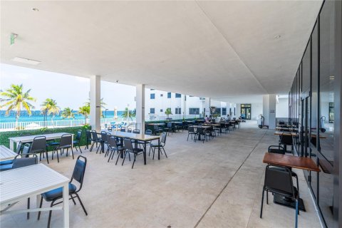 Condominio en alquiler en Hollywood, Florida, 2 dormitorios, 125.42 m2 № 1922450 - foto 11