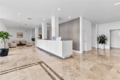 Condominio en alquiler en Hollywood, Florida, 2 dormitorios, 125.42 m2 № 1922450 - foto 8