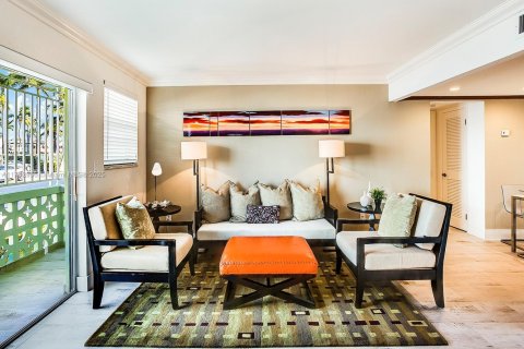 Condominio en venta en Miami Beach, Florida, 2 dormitorios, 75.72 m2 № 1713890 - foto 1