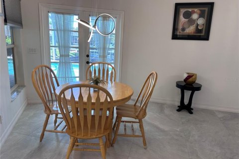 Villa ou maison à vendre à Cape Coral, Floride: 3 chambres, 217.76 m2 № 1734393 - photo 30