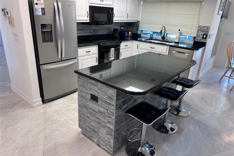 Villa ou maison à vendre à Cape Coral, Floride: 3 chambres, 217.76 m2 № 1734393 - photo 26