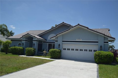 Villa ou maison à vendre à Cape Coral, Floride: 3 chambres, 217.76 m2 № 1734393 - photo 3