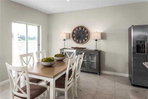Villa ou maison à vendre à Haines City, Floride: 4 chambres, 159.98 m2 № 2147887 - photo 9