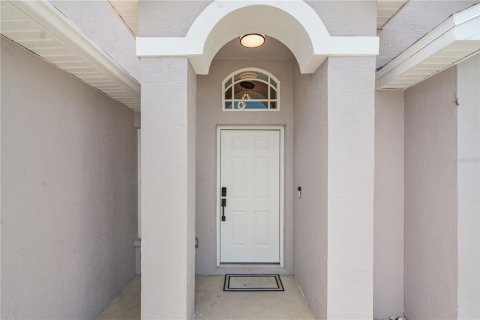 House in Port Richey, Florida 3 bedrooms, 111.3 sq.m. № 1824709 - photo 25