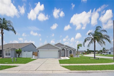 House in Port Richey, Florida 3 bedrooms, 111.3 sq.m. № 1824709 - photo 4