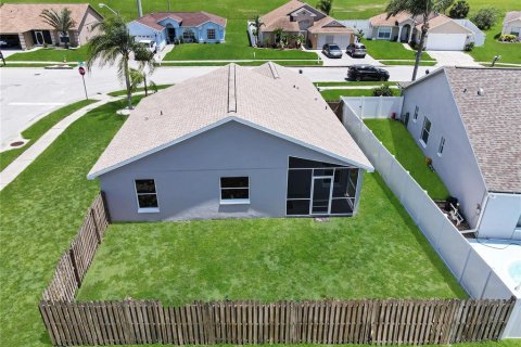 House in Port Richey, Florida 3 bedrooms, 111.3 sq.m. № 1824709 - photo 10