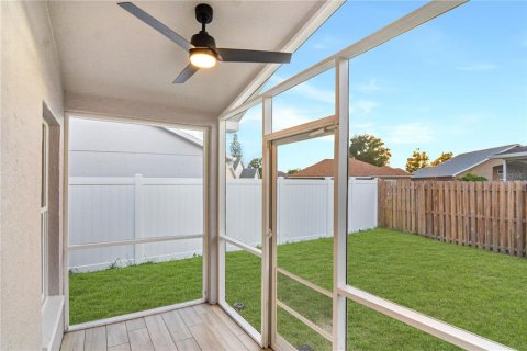 House in Port Richey, Florida 3 bedrooms, 111.3 sq.m. № 1824709 - photo 14