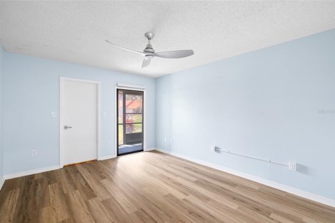 Condo in Sarasota, Florida, 2 bedrooms  № 2216209 - photo 26