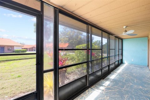 Condo in Sarasota, Florida, 2 bedrooms  № 2216209 - photo 6