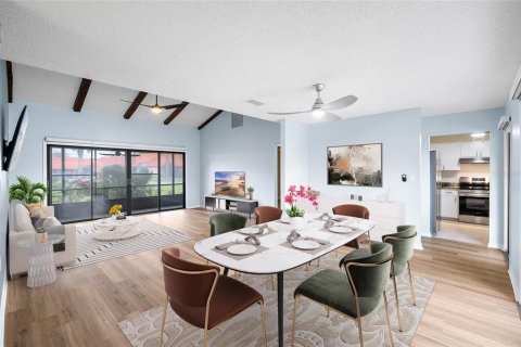 Condo in Sarasota, Florida, 2 bedrooms  № 2216209 - photo 16