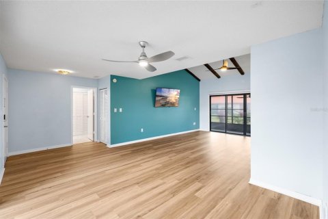Condo in Sarasota, Florida, 2 bedrooms  № 2216209 - photo 18