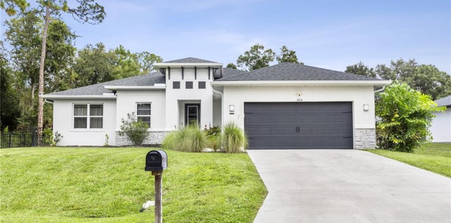 House in North Port, Florida 3 bedrooms, 185.06 sq.m. № 2216126