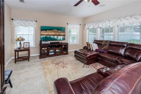 House in Jacksonville, Florida 3 bedrooms, 239.97 sq.m. № 1917179 - photo 16