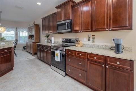 House in Jacksonville, Florida 3 bedrooms, 239.97 sq.m. № 1917179 - photo 4