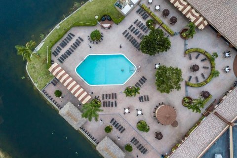 Copropriété à vendre à Sunrise, Floride: 2 chambres, 95.69 m2 № 2084381 - photo 29