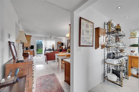 Copropriété à vendre à Sunrise, Floride: 2 chambres, 95.69 m2 № 2084381 - photo 2