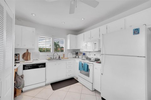 Copropriété à vendre à Sunrise, Floride: 2 chambres, 95.69 m2 № 2084381 - photo 3