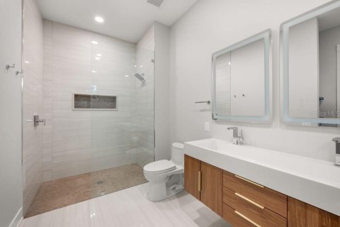 Casa en venta en Longboat Key, Florida, 5 dormitorios, 371.61 m2 № 2386248 - foto 19