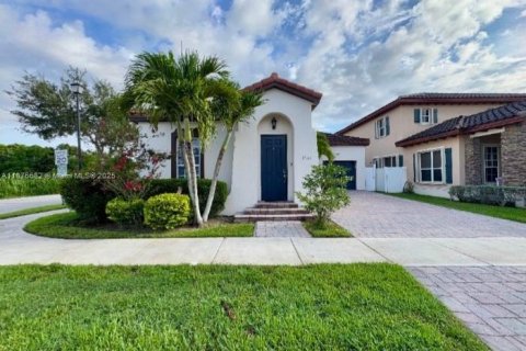 Casa en venta en Miami, Florida, 3 dormitorios, 196.95 m2 № 1926549 - foto 1