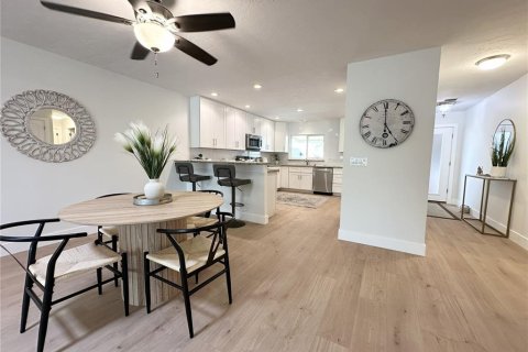 Casa en venta en Saint Petersburg, Florida, 2 dormitorios, 182.37 m2 № 2206658 - foto 10