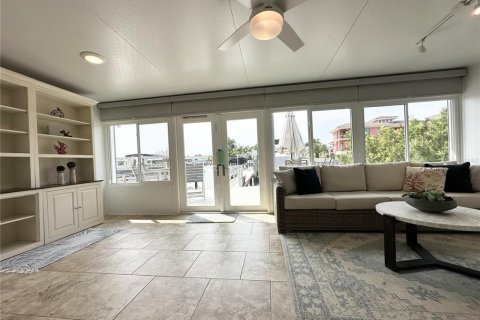 Casa en venta en Saint Petersburg, Florida, 2 dormitorios, 182.37 m2 № 2206658 - foto 25