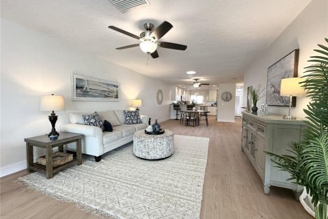 Casa en venta en Saint Petersburg, Florida, 2 dormitorios, 182.37 m2 № 2206658 - foto 17