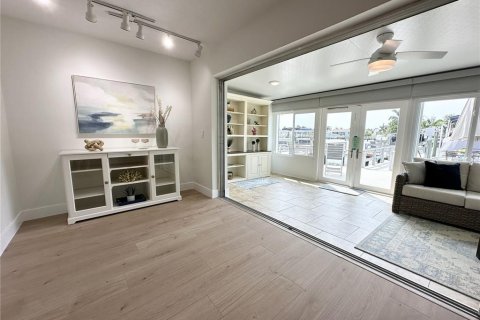 Casa en venta en Saint Petersburg, Florida, 2 dormitorios, 182.37 m2 № 2206658 - foto 21