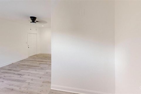 House in Tampa, Florida 4 bedrooms, 143.07 sq.m. № 2098868 - photo 21