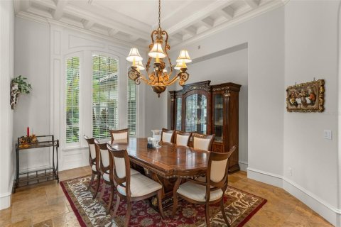 House in Windermere, Florida 5 bedrooms, 664.99 sq.m. № 2289712 - photo 7