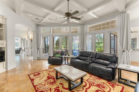 House in Windermere, Florida 5 bedrooms, 664.99 sq.m. № 2289712 - photo 13