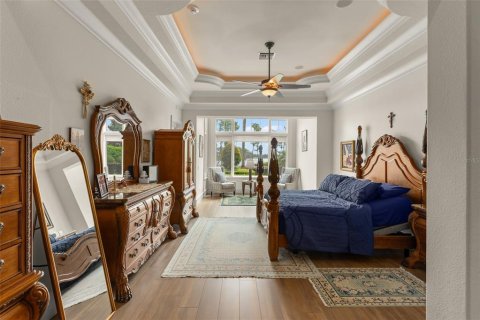 House in Windermere, Florida 5 bedrooms, 664.99 sq.m. № 2289712 - photo 23