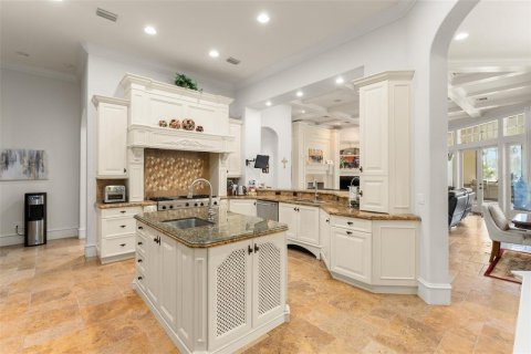 House in Windermere, Florida 5 bedrooms, 664.99 sq.m. № 2289712 - photo 20
