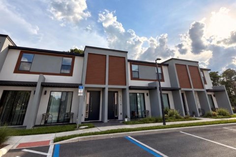 Купить таунхаус в Киссимми, Флорида 7 комнат, 126.81м2, № 2361411 - фото 2