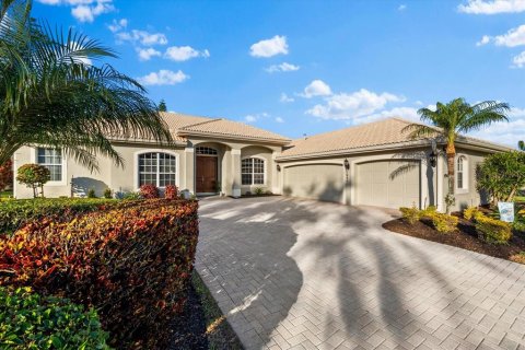 House in Sarasota, Florida 3 bedrooms, 233.18 sq.m. № 1877250 - photo 3