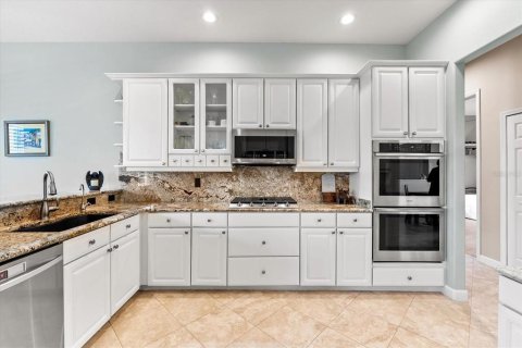 House in Sarasota, Florida 3 bedrooms, 233.18 sq.m. № 1877250 - photo 23