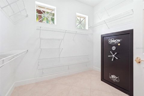 Villa ou maison à vendre à Palm Harbor, Floride: 5 chambres, 293.85 m2 № 2302221 - photo 17