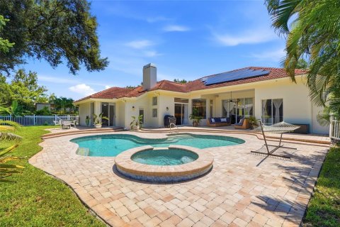 Villa ou maison à vendre à Palm Harbor, Floride: 5 chambres, 293.85 m2 № 2302221 - photo 29
