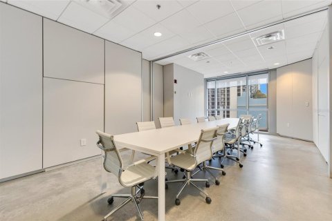 Propiedad comercial en venta en Orlando, Florida, 607.21 m2 № 1854149 - foto 20