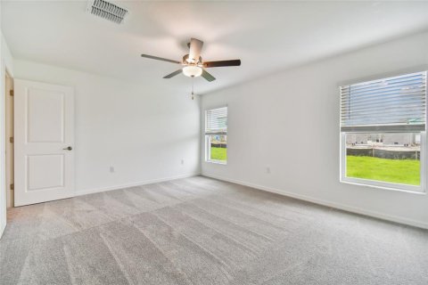 House in San Antonio, Florida 4 bedrooms, 168.15 sq.m. № 1913843 - photo 14