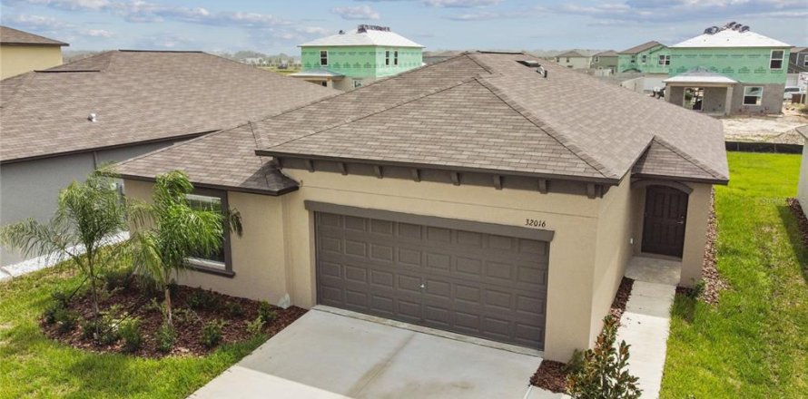 Casa en San Antonio, Florida 4 dormitorios, 168.15 m2 № 1913843