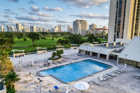 Copropriété à vendre à Aventura, Floride: 1 chambre, 92.9 m2 № 1972211 - photo 17