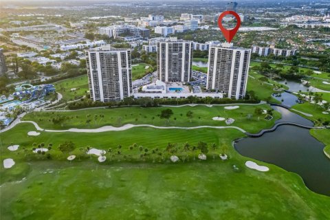 Copropriété à vendre à Aventura, Floride: 1 chambre, 92.9 m2 № 1972211 - photo 23