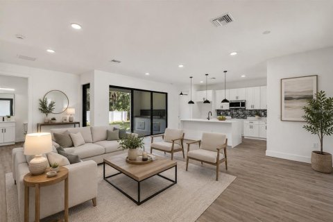 Villa ou maison à vendre à Port Charlotte, Floride: 4 chambres, 156.35 m2 № 2166994 - photo 4